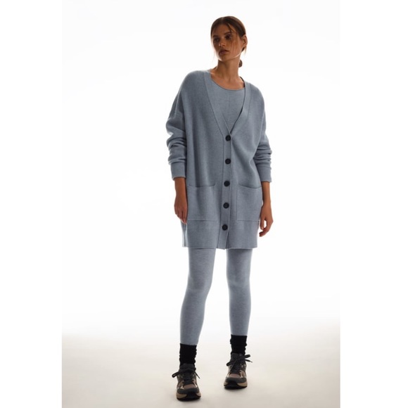 Zara Sweaters - ⚡️MOVING SALE ⚡️Zara ribbed knit sweater ⚡️MOVING SALE ⚡️